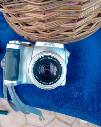 macchina fotografica finepix
