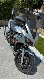 Yamaha Fazer 600
