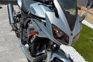Yamaha Fazer 600