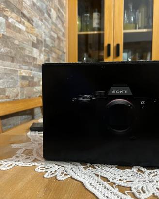 Sony A7 IV - ZERO SCATTI - PARI NUOVA