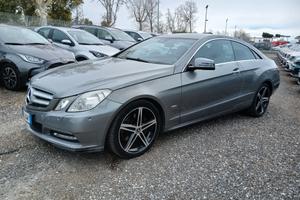Mercedes-benz E 220 CDI Coupé BlueEFFICIENCY