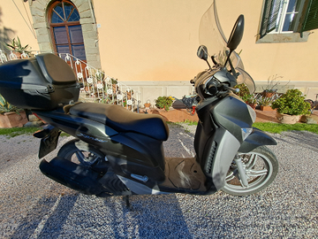 Yamaha Xenter 150 perfetta