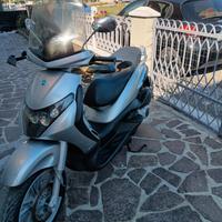 Piaggio Beverly 250