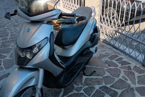 Piaggio Beverly 250