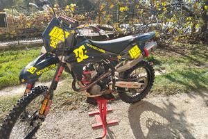 Husqvarna 250 con motore nuovo leggi descrizione