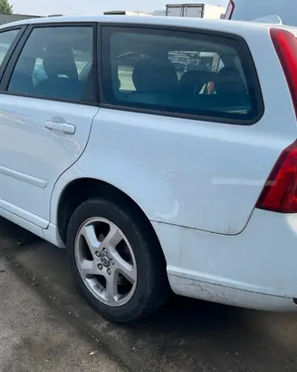 Disponibili ricambi usati per Volvo V50 Station Wa