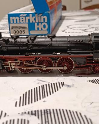 Locomotiva con tender Marklin.   3085