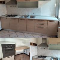 Cucina lineare moderna (317+60)
