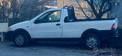 Fiat strada 1900 tdi