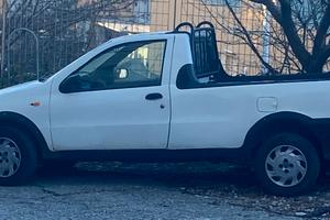 Fiat strada 1900 tdi