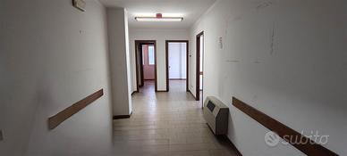 Rif.4/0919| ufficio prato