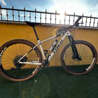 Bici Trek pro caliber 9.8 L 2018