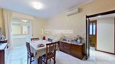 MERAVIGLIOSO TRILOCALE IN CENTRO