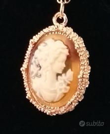 collana con ciondolo cameo 