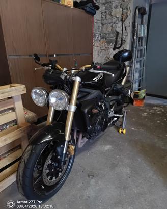 Triumph street triple 675