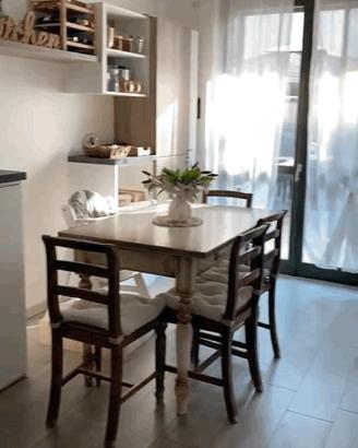 Tavolo decapato shabby