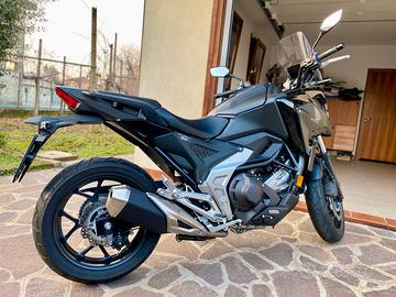 Honda NC 750X DCT come NUOVA