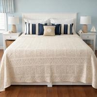 Copriletto matrimoniale fatto a mano all’uncinetto