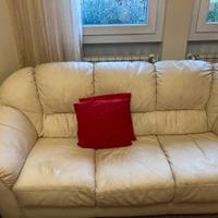 Divano piu due poltrone