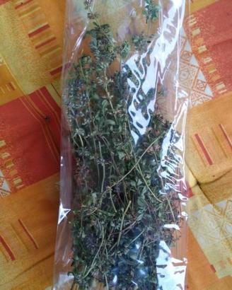 Timo serpillo in sacchetti