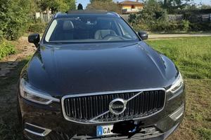 VOLVO XC60 T8 PLUG-IN HYBRID