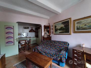 CASA SEMINDIPENDENTE A SOGLIANO AL RUBICONE