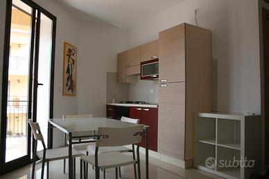 Mini appartamento arredato ingresso melilli