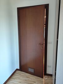 Porte interne in legno massiccio