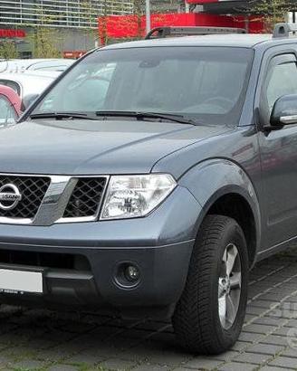 Parabrezza Pathfinder III serie R51 (05-12)