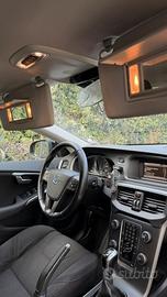 Volvo v40 d2- diesel 1.6 anno 2015