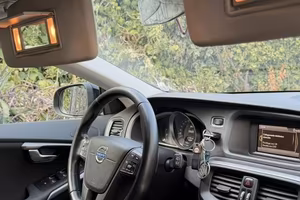 Volvo v40 d2- diesel 1.6 anno 2015