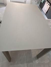 Tavolo in vetro temperato