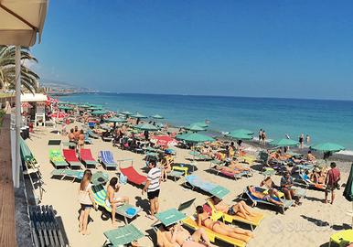 Chiosco bar su spiaggia