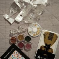 Glitter, stickers, nail form, clip per dual form 