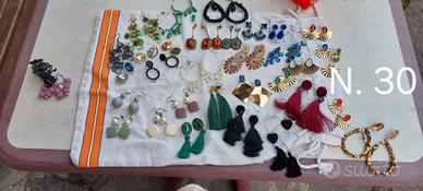 Lotto 30 paia orecchini vintage