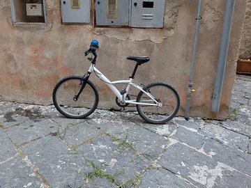 Bicicletta b'twin bambino 20"