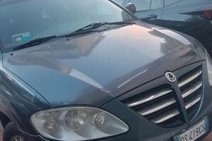  Ssangyong Rodius 4WD Premium anno 2008 km.24