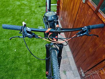 Mountain bike cube reaction gtc 