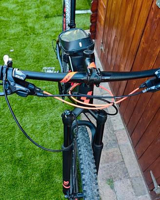 Mountain bike cube reaction gtc 