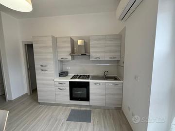 Nuovo Appartamento ,giardino ,posto auto e clima