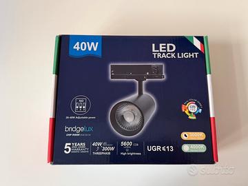 Faretto led 40w per binario trifase
