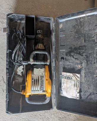 martello demolitore dewalt 1800w