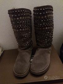 Stivali scamosciati grigi, pelo interno nr.38