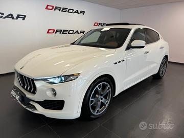 Maserati Levante V6 Diesel 275 CV AWD PERLATO TETT