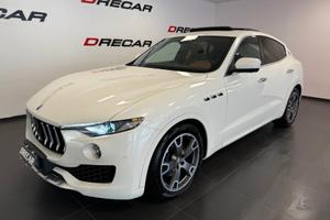 Maserati Levante V6 Diesel 275 CV AWD PERLATO TETT