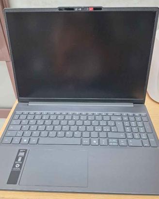 Portatile Lenovo IdeaPad Slim 3 15IRH10