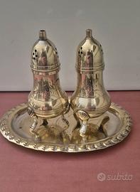 spargisale e pepe con vassoio Edoardiane