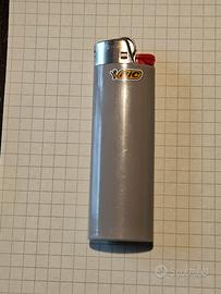 40 accendini Bic 