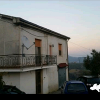 Casa singola immersa nel verde