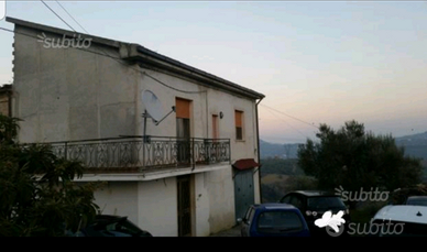 Casa singola immersa nel verde